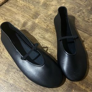 The Row Elastic Leather Ballet Flats